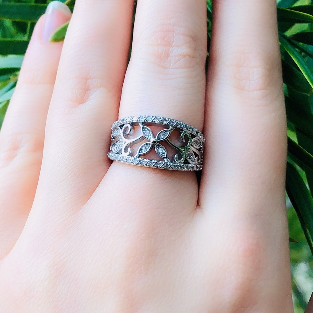 NWOT 925 Silver white sapphire ring - Picture 4 of 8